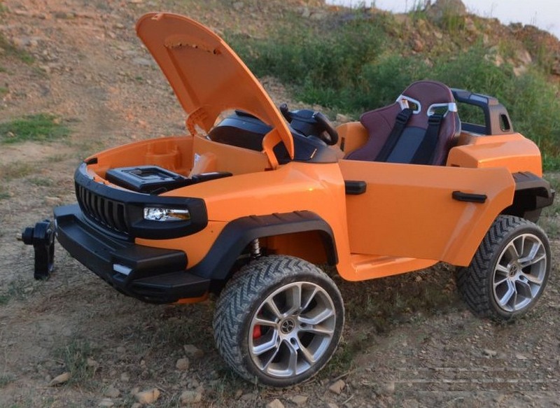 Электромобиль детский Henes T8 Sports LA-4WD Электромобиль детский Henes T8 Sports LA-4WD