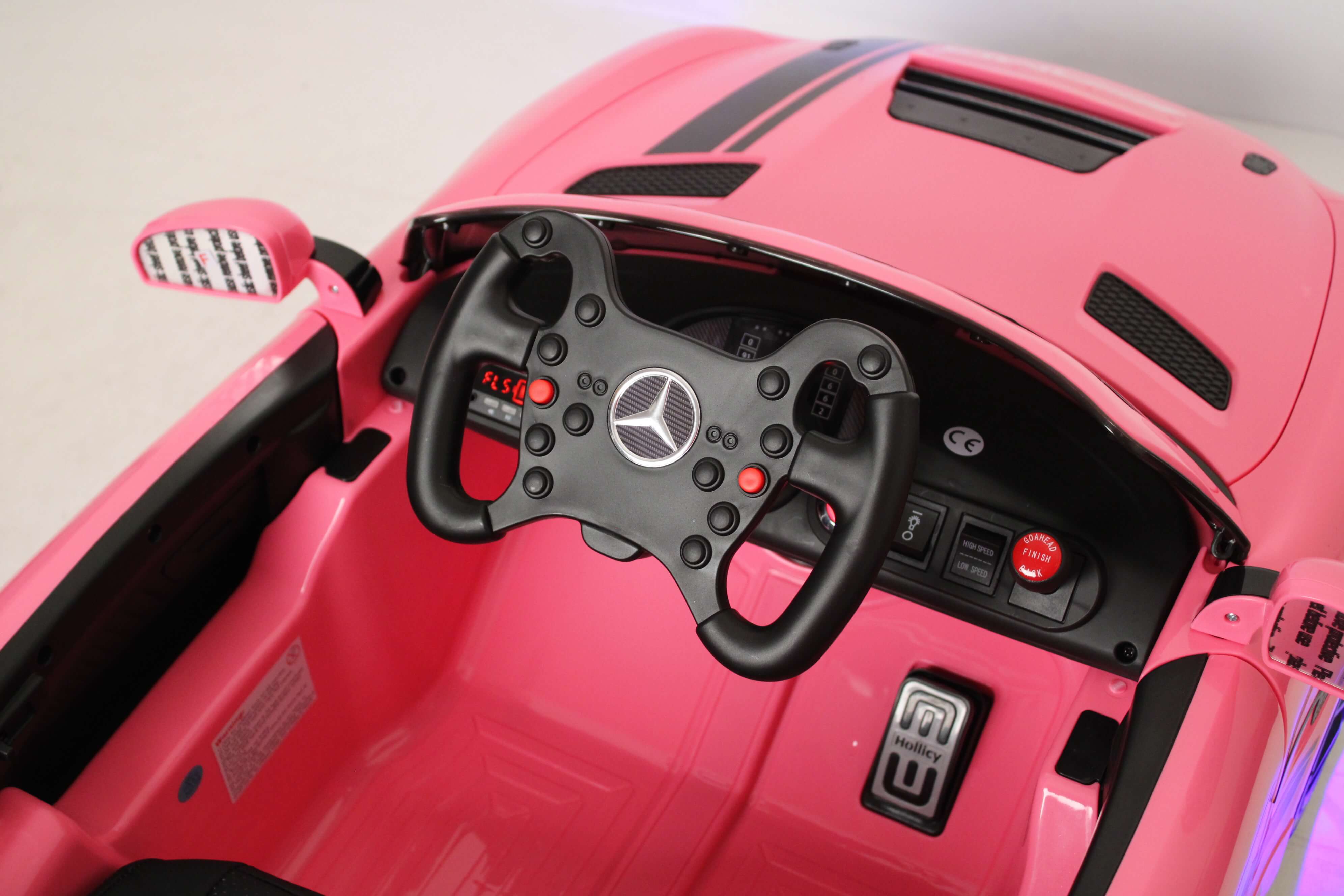 Салон электромобиля детского RiverToys Mercedes-Benz GT4 A007AA (лицензия) розового цвета Салон электромобиля детского RiverToys Mercedes-Benz GT4 A007AA (лицензия) розового цвета