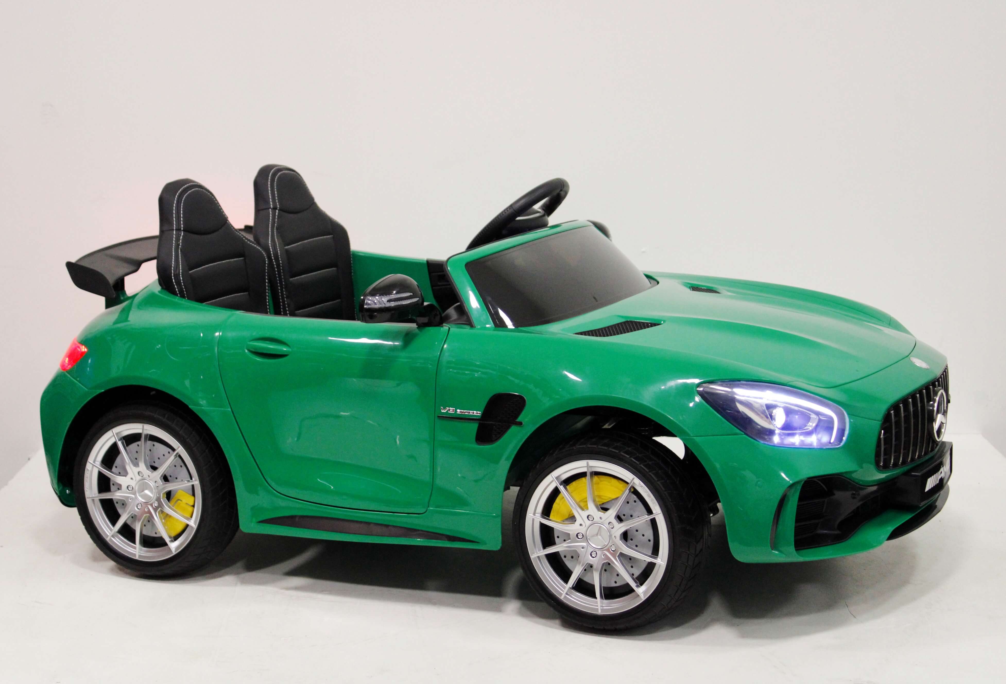 Электромобиль детский RiverToys Mercedes-benz AMG GTR HL289 (лицензия) зеленого цвета Электромобиль детский RiverToys Mercedes-benz AMG GTR HL289 (лицензия) зеленого цвета