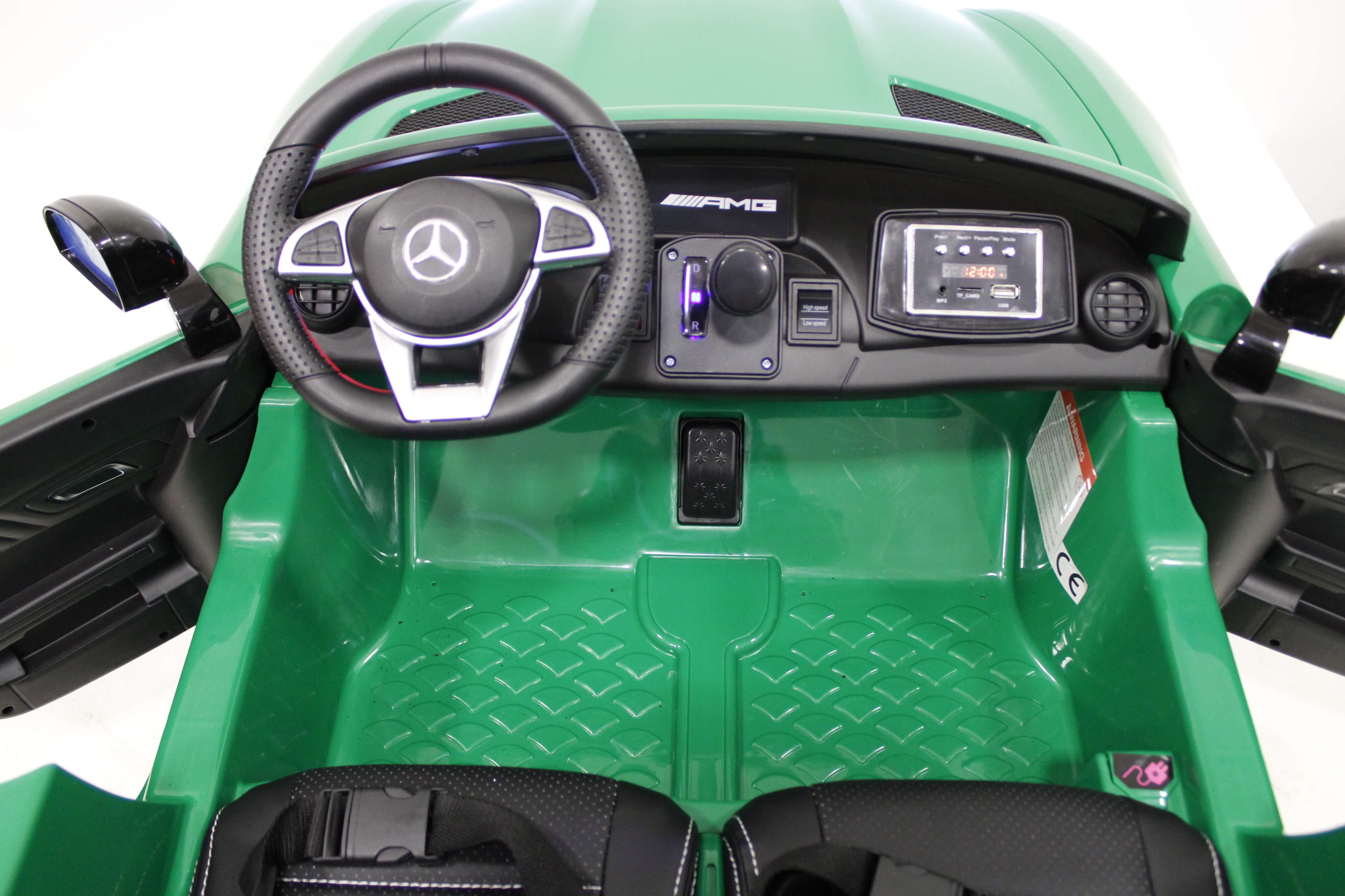 Салон детского электромобиля RiverToys Mercedes-benz AMG GTR HL289 (лицензия) зеленого цвета Салон детского электромобиля RiverToys Mercedes-benz AMG GTR HL289 (лицензия) зеленого цвета
