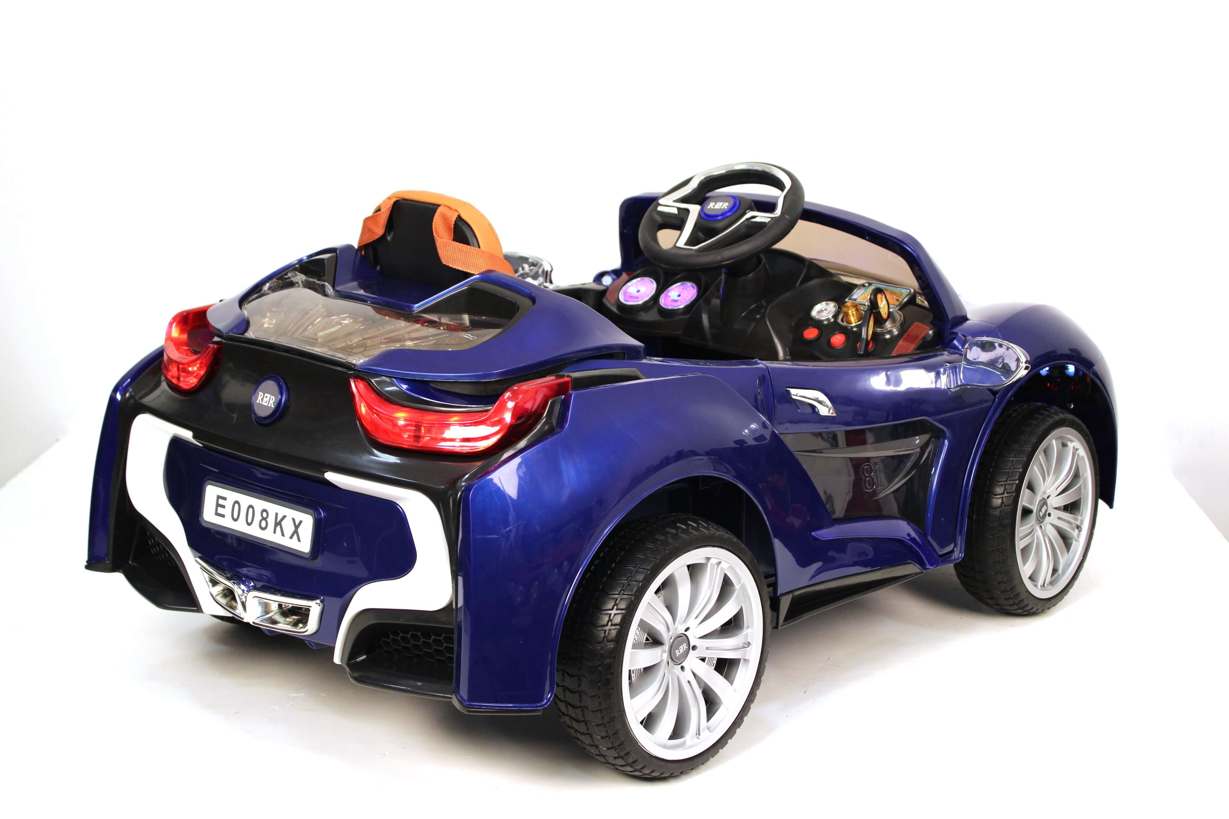 ������������� ������� RiverToys BMW I8 E008KX ������ �����
