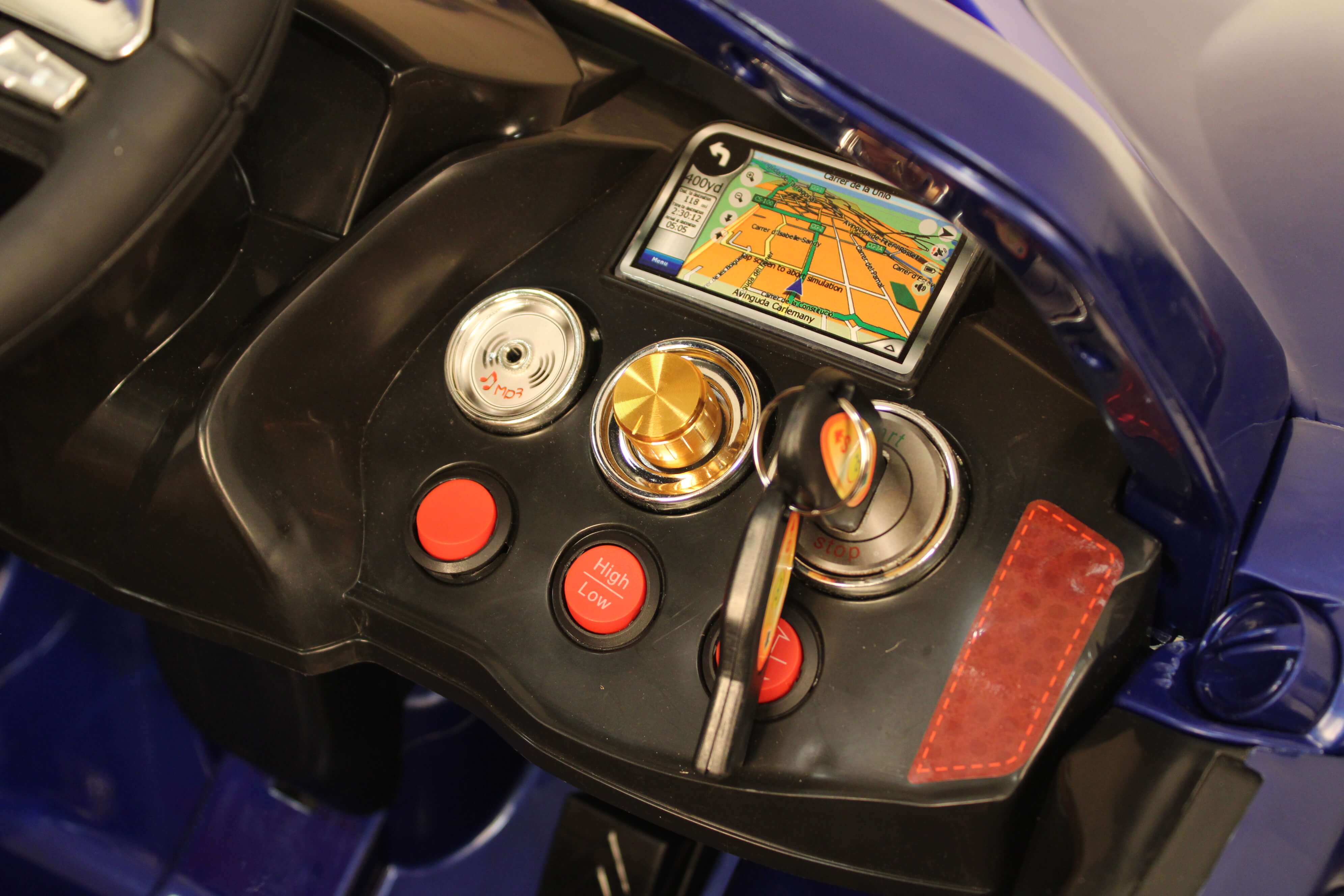 ������ �������� ������������� RiverToys BMW I8 E008KX ������ �����