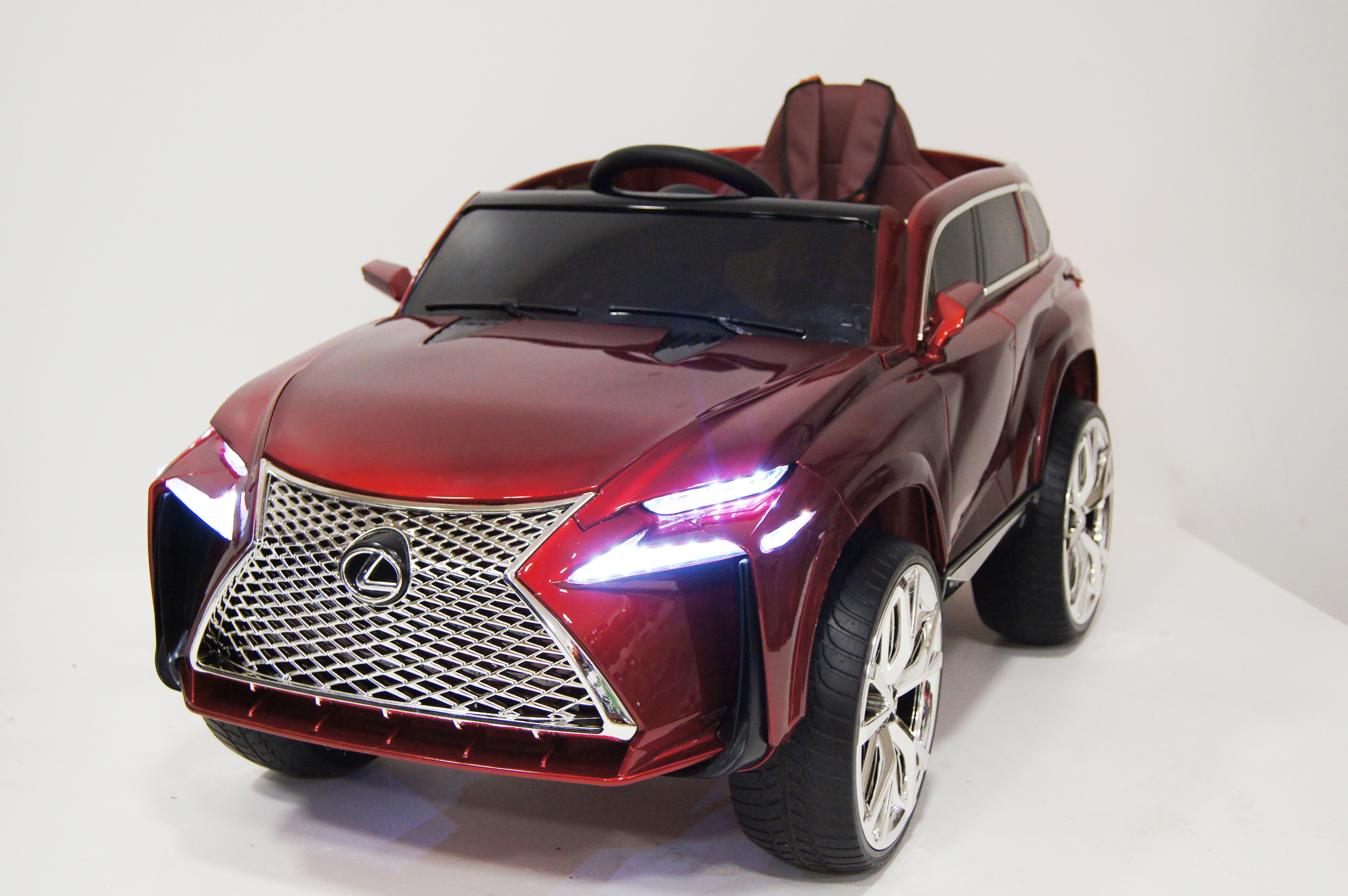 ������������� ������� RiverToys Lexus E111KX (������) �������� ������