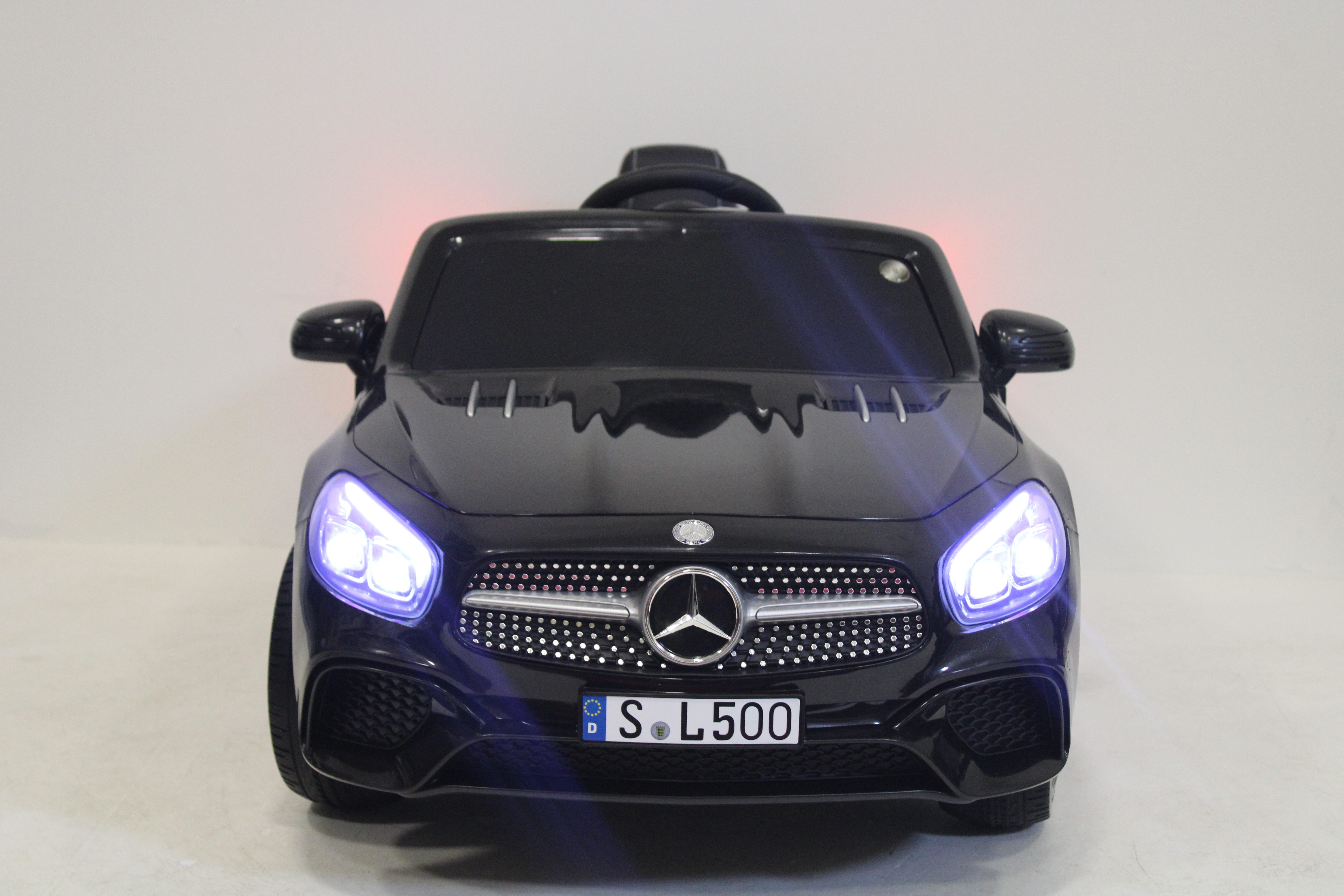 ������������� ������� RiverToys Mercedes-Benz SL500 (��������) ������� �����