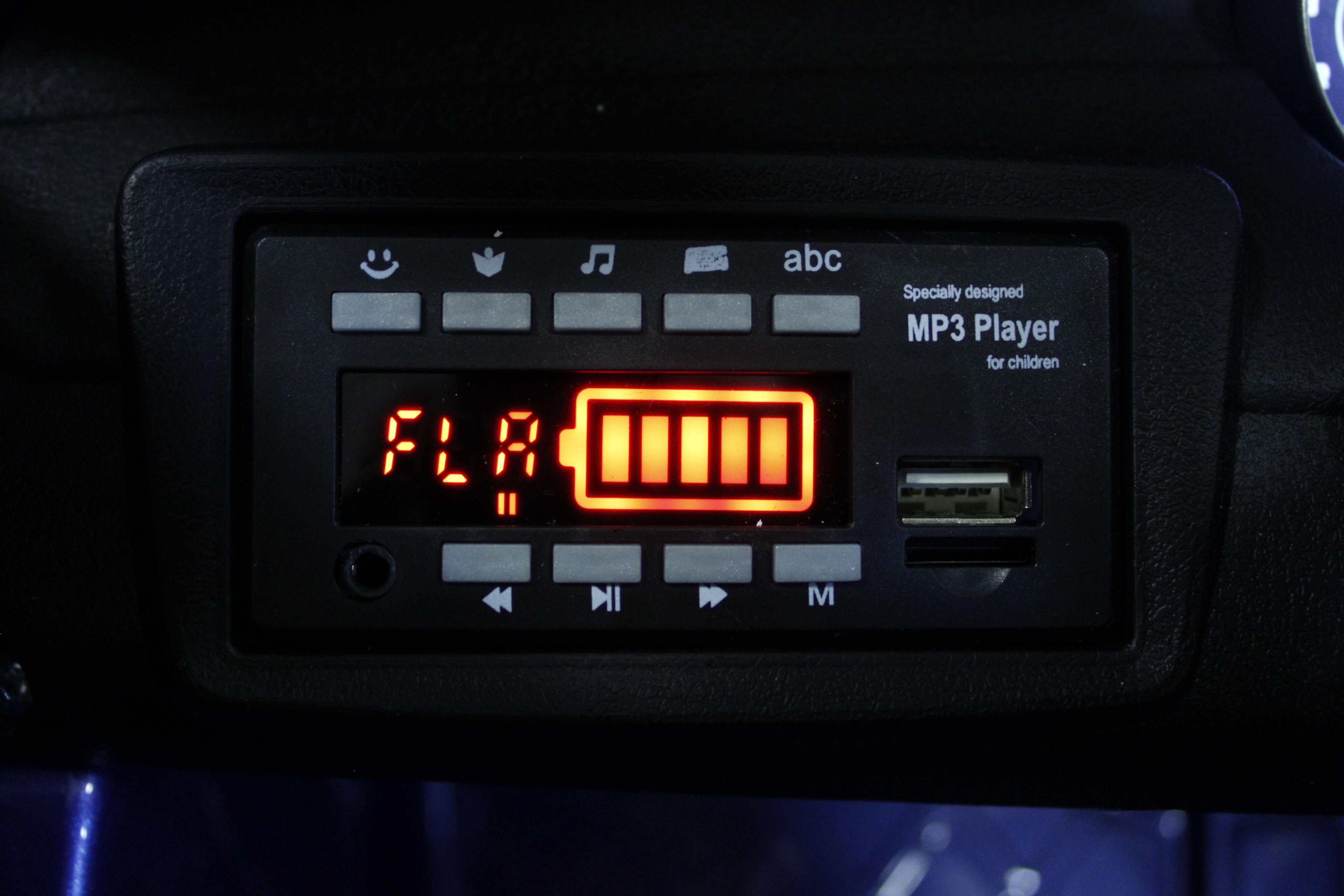 ��������� �������� ������������� RiverToys Mercedes-AMG GLE63 Coupe M555MM (��������) ������ �����