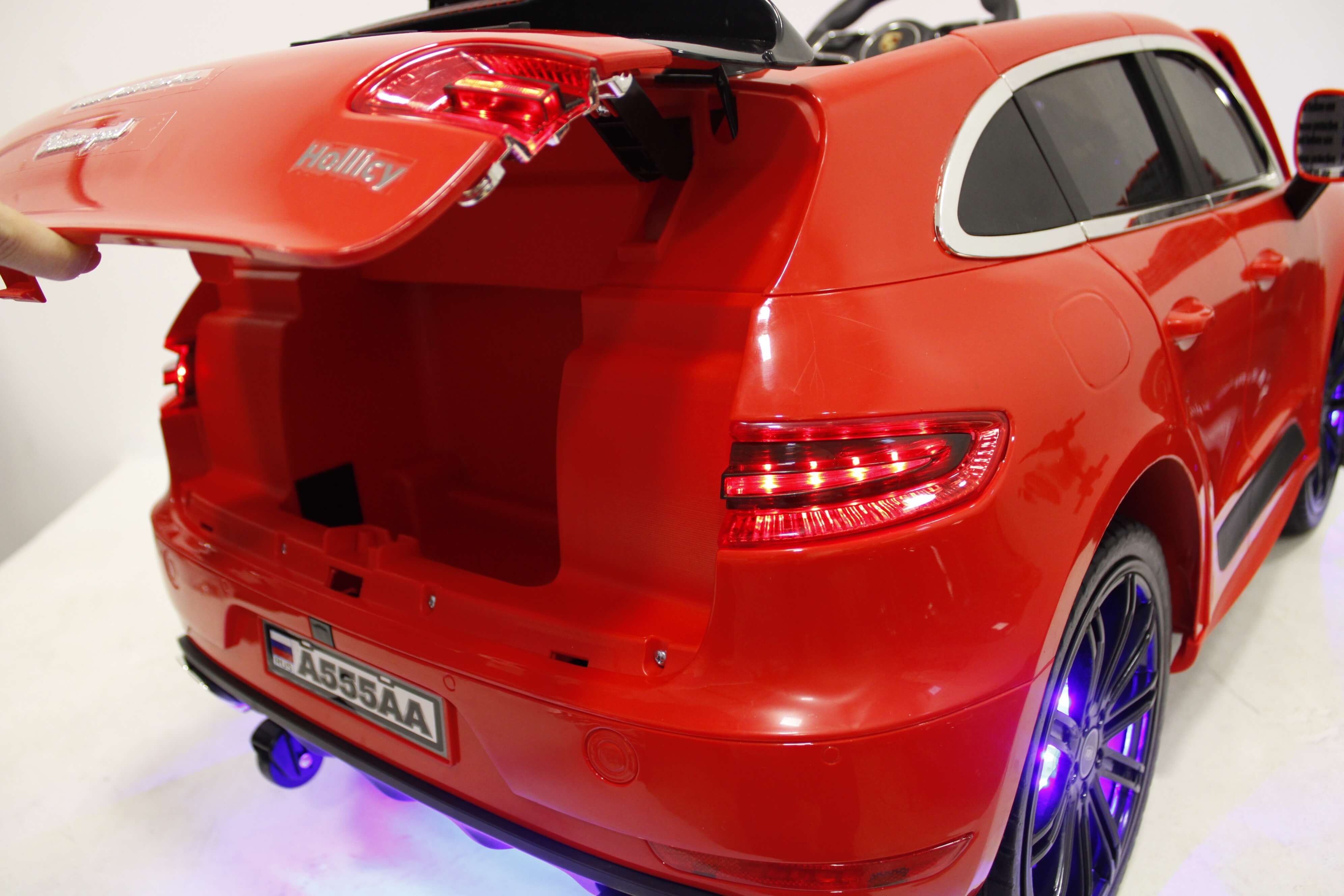 �������� �������� ������������� RiverToys Porsche Universal A555AA (��������) �������� �����