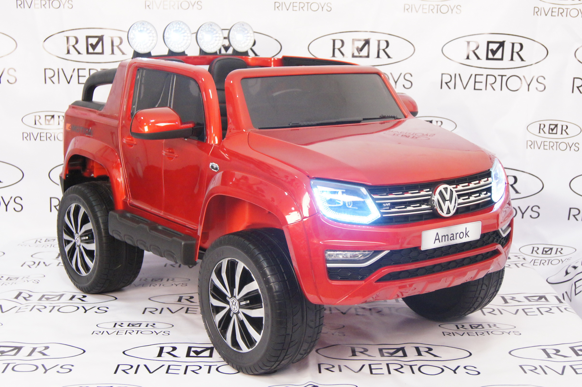 ������������� ������� RiverToys Volkswagen Amarok M999MM (��������) �������� ������