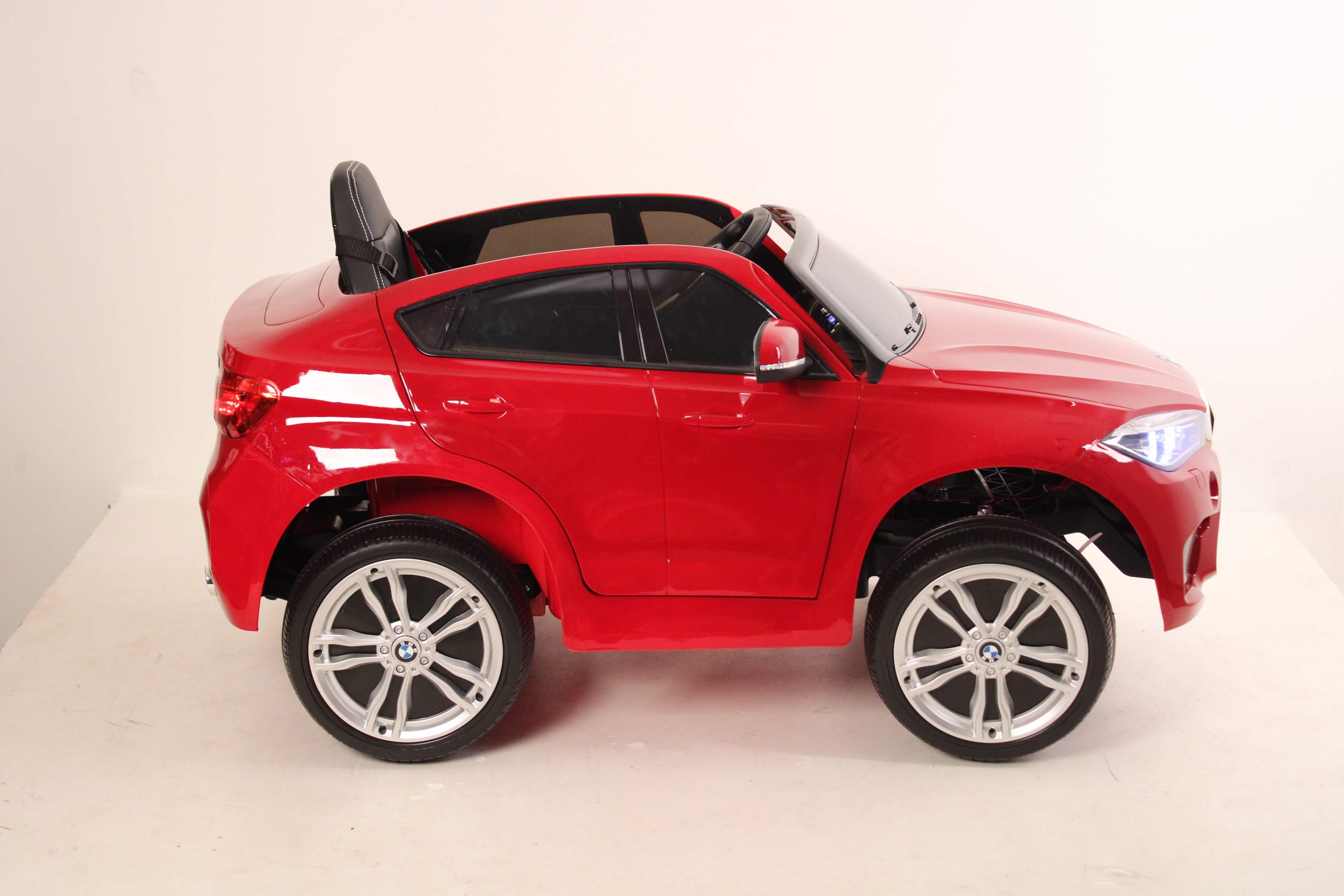 ������������� ������� RiverToys BMW X6M JJ2199 ������ (��������) �������� ������